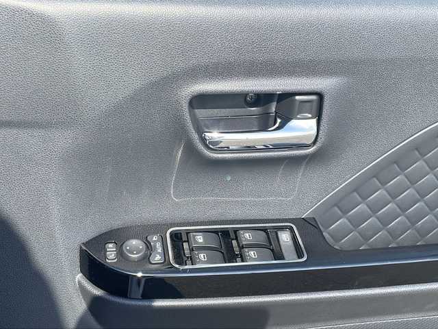 ダイハツ タント カスタム RS スタイルセレクション 福岡県 2022(令4)年 3.4万km シャイニングホワイトパール 純正ナビ／Ｂｌｕｅｔｏｏｔｈ／フルセグＴＶ／ＤＶＤ再生機能有／ＥＴＣ／ドラレコ／両側パワースライドドア／ハーフレザーシート／スマートキー／Ｐスタート／オートクルーズコントロール／ステアリングリモコン