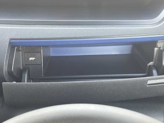 ダイハツ タント カスタム RS スタイルセレクション 福岡県 2022(令4)年 3.4万km シャイニングホワイトパール 純正ナビ／Ｂｌｕｅｔｏｏｔｈ／フルセグＴＶ／ＤＶＤ再生機能有／ＥＴＣ／ドラレコ／両側パワースライドドア／ハーフレザーシート／スマートキー／Ｐスタート／オートクルーズコントロール／ステアリングリモコン