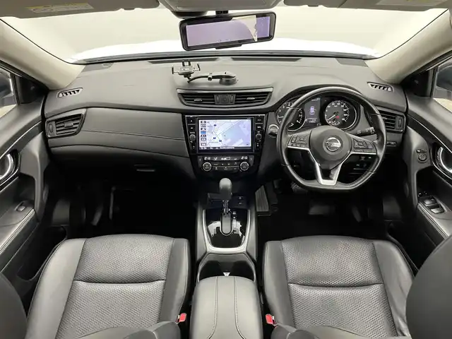 日産 エクストレイル 20Xi 岡山県 2020(令2)年 7.2万km ブリリアントホワイトパール 純正9インチSDナビ（MM519D-L）/【CD/DVD/Carplay/Bluetooth/フルセグTV】/デジタルインナーミラー/プロパイロット/パワーバックドア/全方位カメラ/ルーフレール/D/N席シートヒーター/ETC/アイドリングストップ/横滑り防止装置/衝突軽減ブレーキ/電動サイドブレーキ/プッシュスタート/スマートキー/純正19インチアルミホイール/ドアバイザー/純正フロアマット/LEDヘッドライト