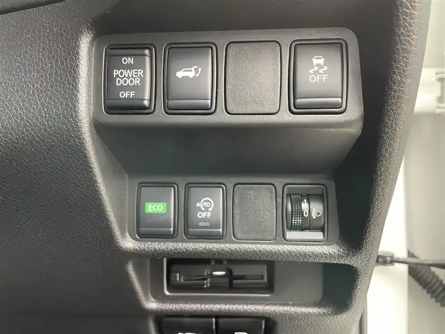 日産 エクストレイル 20Xi 岡山県 2020(令2)年 7.2万km ブリリアントホワイトパール 純正9インチSDナビ（MM519D-L）/【CD/DVD/Carplay/Bluetooth/フルセグTV】/デジタルインナーミラー/プロパイロット/パワーバックドア/全方位カメラ/ルーフレール/D/N席シートヒーター/ETC/アイドリングストップ/横滑り防止装置/衝突軽減ブレーキ/電動サイドブレーキ/プッシュスタート/スマートキー/純正19インチアルミホイール/ドアバイザー/純正フロアマット/LEDヘッドライト