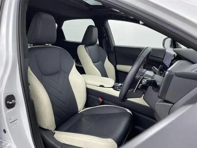 レクサス ＮＸ 350h バージョンL 福岡県 2023(令5)年 1.2万km ソニッククォーツ ワンオーナー　/サンルーフ　/純正ＤＡ　/全方位カメラ　/ＥＴＣ２．０　/前後ドラレコ　/セーフティシステム　/ＡＣＣ　/コーナーセンサー　/パドルシフト　/シートヒーター／ベンチレーション　/パワーバックドア　/ＨＵＤ