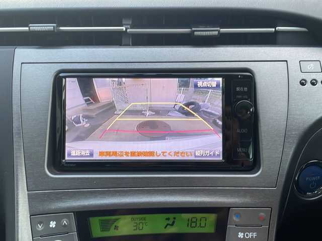 トヨタ プリウス G 山口県 2014(平26)年 6.8万km ホワイトパールクリスタルシャイン 純正SDナビ(NSZN-W64T)/・FM AM SD Bluetooth CD/DVD /フルセグTV/バックカメラ/レーダークルーズコントロール/ビルトインETC/純正フロアマット/運転席パワーシート/ハーフレザー/純正15インチアルミホイール/横滑り防止装置/盗難防止装置/オートライト/カーテンエアバッグ/取扱説明書/保証書