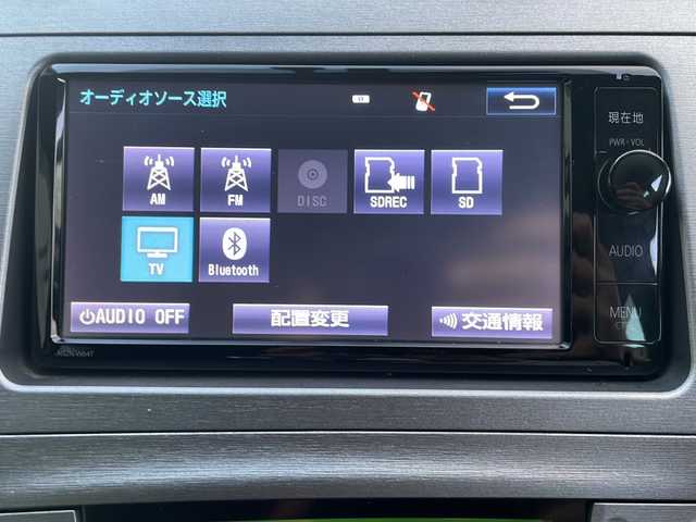 トヨタ プリウス G 山口県 2014(平26)年 6.8万km ホワイトパールクリスタルシャイン 純正SDナビ(NSZN-W64T)/・FM AM SD Bluetooth CD/DVD /フルセグTV/バックカメラ/レーダークルーズコントロール/ビルトインETC/純正フロアマット/運転席パワーシート/ハーフレザー/純正15インチアルミホイール/横滑り防止装置/盗難防止装置/オートライト/カーテンエアバッグ/取扱説明書/保証書
