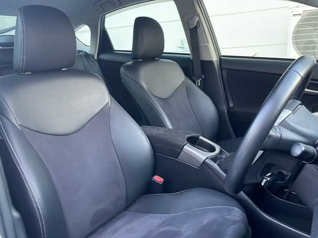 トヨタ プリウス G 山口県 2014(平26)年 6.8万km ホワイトパールクリスタルシャイン 純正SDナビ(NSZN-W64T)/・FM AM SD Bluetooth CD/DVD /フルセグTV/バックカメラ/レーダークルーズコントロール/ビルトインETC/純正フロアマット/運転席パワーシート/ハーフレザー/純正15インチアルミホイール/横滑り防止装置/盗難防止装置/オートライト/カーテンエアバッグ/取扱説明書/保証書