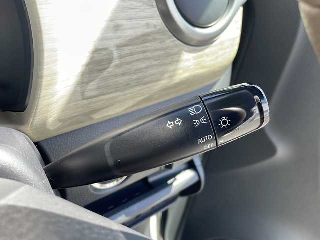 スズキ ハスラー ワンダラー 佐賀県 2019(令1)年 5.3万km ピュアホワイトパール/ウッディブラウン2トーンルーフ 社外ナビ　３６０°カメラ　衝突軽減　車線抑制　横滑り防止装置　盗難防止装置　シートヒーター　ＨＩＤヘッドライト　フォグライト　社外ドライブレコーダー　スマートキー　スペアキー　社外ＥＴＣ　禁煙車