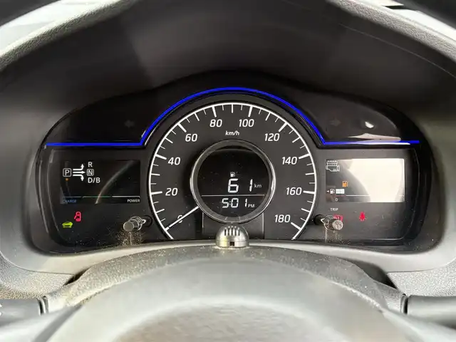 日産 ノート e－パワー X 熊本県 2018(平30)年 4.3万km ブリリアントホワイトパール ・純正ナビ(CD/DVD/SD/BT)/・アラウンドビューモニター/・フルセグテレビ/・エマージェンシーブレーキ/・コーナーセンサー/・ドライブレコーダー/・ETC/・デジタルインナーミラー/・オートライト/・スマートキー/・プッシュスタート/・純正アルミホイール