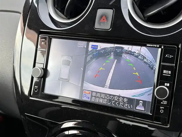 日産 ノート e－パワー X 熊本県 2018(平30)年 4.3万km ブリリアントホワイトパール ・純正ナビ(CD/DVD/SD/BT)/・アラウンドビューモニター/・フルセグテレビ/・エマージェンシーブレーキ/・コーナーセンサー/・ドライブレコーダー/・ETC/・デジタルインナーミラー/・オートライト/・スマートキー/・プッシュスタート/・純正アルミホイール
