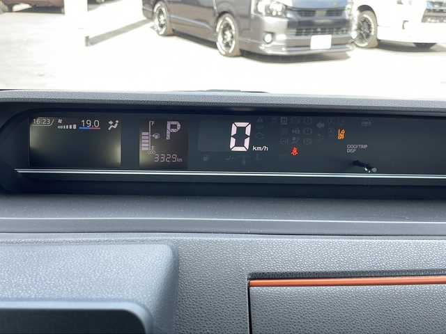 ダイハツ タント ファンクロス 山口県 2024(令6)年 0.4万km シャイニングホワイトパール 両側パワースライドドア　/前席シーヒーター　/サンシェード　/純正フロアマット　/ヘッドライトレベライザー　/ルーフレール　/クリアランスソナー　/純正１５インチＡＷ　/横滑り防止装置　/コーナーセンサー　/オートライト