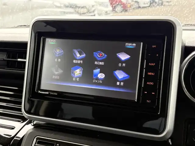 スズキ スペーシア カスタム HYBRID XS 大分県 2018(平30)年 5.7万km ピュアホワイトP ・SDナビ(CD/DVD/BT/SD/USB)/・全方位カメラ/・フルセグテレビ/・ヘッドアップディスプレイ/・両側パワースライドドア/・衝突被害軽減ブレーキ/・ドライブレコーダー/・オートハイビーム/・ステアリングリモコン/・運転席シートヒーター/・リアセンサー/・スマートキー/・プッシュスタート/・純正アルミホイール