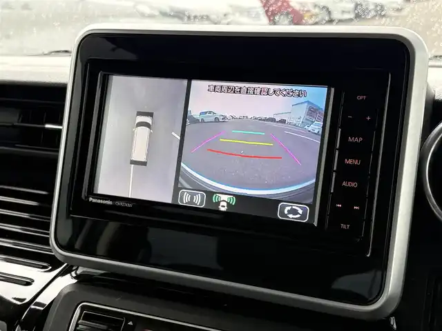 スズキ スペーシア カスタム HYBRID XS 大分県 2018(平30)年 5.7万km ピュアホワイトP ・SDナビ(CD/DVD/BT/SD/USB)/・全方位カメラ/・フルセグテレビ/・ヘッドアップディスプレイ/・両側パワースライドドア/・衝突被害軽減ブレーキ/・ドライブレコーダー/・オートハイビーム/・ステアリングリモコン/・運転席シートヒーター/・リアセンサー/・スマートキー/・プッシュスタート/・純正アルミホイール