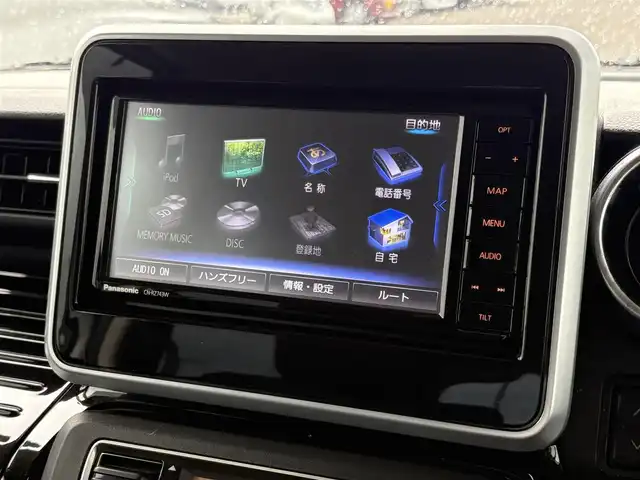 スズキ スペーシア カスタム HYBRID XS 大分県 2018(平30)年 5.7万km ピュアホワイトP ・SDナビ(CD/DVD/BT/SD/USB)/・全方位カメラ/・フルセグテレビ/・ヘッドアップディスプレイ/・両側パワースライドドア/・衝突被害軽減ブレーキ/・ドライブレコーダー/・オートハイビーム/・ステアリングリモコン/・運転席シートヒーター/・リアセンサー/・スマートキー/・プッシュスタート/・純正アルミホイール