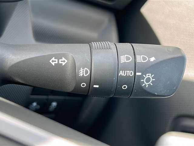 トヨタ ライズ Z 三重県 2022(令4)年 4.4万km ブラックマイカメタリック 純正ディスプレイオーディオ/バックカメラ/前席シートヒーター/ビルトインETC/前後ドライブレコーダー/純正フロアマット/LEDヘッドライト/レーダークルーズコントロール/電動格納ミラー/禁煙車