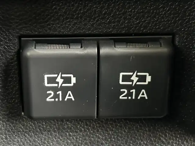 トヨタ ライズ Z 静岡県 2022(令4)年 4.4万km ブラックマイカメタリック スマートアシスト/・衝突軽減回避支援ブレーキ機能/・車線逸脱警報機能/・ふらつき警報/・ブレーキ制御付誤発進抑制機能/・先行車発信お知らせ/・アダプティブドライビングビーム/・コーナーセンサー/・標識認識（進入禁止/最高速度/一時停止）/・アダプティブクルーズコントロール/・サイドビューランプ/・レーンキープコントロール/純正9型ディスプレイオーディオ/・FM/AM/フルセグ/BT/バックカメラ/プッシュスタート/LEDヘッドライト/純正17インチＡＷ/ビルトインETC