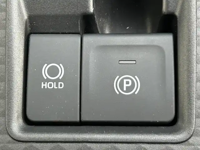 トヨタ ライズ Z 静岡県 2022(令4)年 4.4万km ブラックマイカメタリック スマートアシスト/・衝突軽減回避支援ブレーキ機能/・車線逸脱警報機能/・ふらつき警報/・ブレーキ制御付誤発進抑制機能/・先行車発信お知らせ/・アダプティブドライビングビーム/・コーナーセンサー/・標識認識（進入禁止/最高速度/一時停止）/・アダプティブクルーズコントロール/・サイドビューランプ/・レーンキープコントロール/純正9型ディスプレイオーディオ/・FM/AM/フルセグ/BT/バックカメラ/プッシュスタート/LEDヘッドライト/純正17インチＡＷ/ビルトインETC