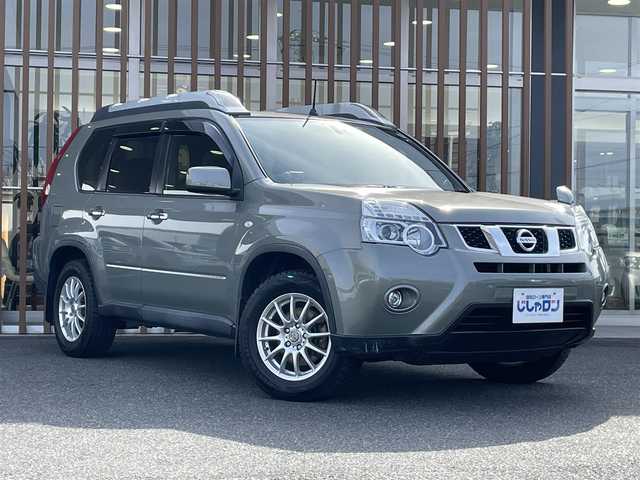 日産 エクストレイル 25Xtt 福岡県 2013(平25)年 9.2万km ヒマラヤンカーキ (株)IDOMが運営する【じしゃロン店】の自社ローン専用車両になります。こちらは現金またはオートローンご利用時の価格です。自社ローンご希望の方は別途その旨お申付け下さい/4WD/スマートキー/社外ナビ(VIE-X088VS)/・Bluetooth接続/・フルセグTV/・CD/DVD/カプロンシート/社外インチAW/純正AWサマー装着車載/ハイパールーフレール付き/シートヒーター/バックカメラ/ETC/ドライブレコーダー/電動格納ミラー/ドアバイザー