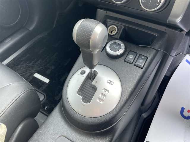 日産 エクストレイル 25Xtt 福岡県 2013(平25)年 9.2万km ヒマラヤンカーキ (株)IDOMが運営する【じしゃロン店】の自社ローン専用車両になります。こちらは現金またはオートローンご利用時の価格です。自社ローンご希望の方は別途その旨お申付け下さい/4WD/スマートキー/社外ナビ(VIE-X088VS)/・Bluetooth接続/・フルセグTV/・CD/DVD/カプロンシート/社外インチAW/純正AWサマー装着車載/ハイパールーフレール付き/シートヒーター/バックカメラ/ETC/ドライブレコーダー/電動格納ミラー/ドアバイザー