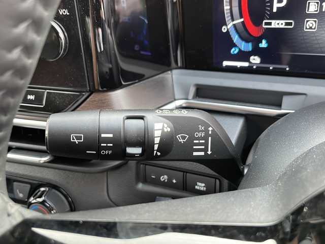 日産 オーラ G FOUR レザーエディション 福島県 2024(令6)年 1.2万km 黒 日産コネクト９インチナビ　ＢＯＳＥパーソナルサウンド　プロパイロット　全周囲Ｃ　キャンセラー付フルセグ　ＨＤＭＩ　ドラレコ　デジタルインナーミラー　ステアヒーター　黒革シートヒーター　スペアキー