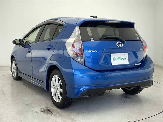 トヨタ アクア S 千葉県 2012(平24)年 4.9万km コバルトブルーメタリック 純正ＳＤナビ/（ＡＭ／ＦＭ／ＴＶ／Ｂｌｕｅｔｏｏｔｈ／ＳＤ／ＨＤＭＩ）/純正１５インチアルミホイール/純正フロアマット/電動格納ウィンカーミラー/オートライト/ヘッドライトレベライザー/ドアバイザー/スマートキー/横滑り防止装置