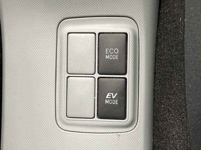 トヨタ アクア S 千葉県 2012(平24)年 4.9万km コバルトブルーメタリック 純正ＳＤナビ/（ＡＭ／ＦＭ／ＴＶ／Ｂｌｕｅｔｏｏｔｈ／ＳＤ／ＨＤＭＩ）/純正１５インチアルミホイール/純正フロアマット/電動格納ウィンカーミラー/オートライト/ヘッドライトレベライザー/ドアバイザー/スマートキー/横滑り防止装置