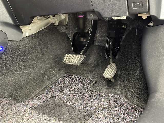 トヨタ アクア S 千葉県 2012(平24)年 4.9万km コバルトブルーメタリック 純正ＳＤナビ/（ＡＭ／ＦＭ／ＴＶ／Ｂｌｕｅｔｏｏｔｈ／ＳＤ／ＨＤＭＩ）/純正１５インチアルミホイール/純正フロアマット/電動格納ウィンカーミラー/オートライト/ヘッドライトレベライザー/ドアバイザー/スマートキー/横滑り防止装置