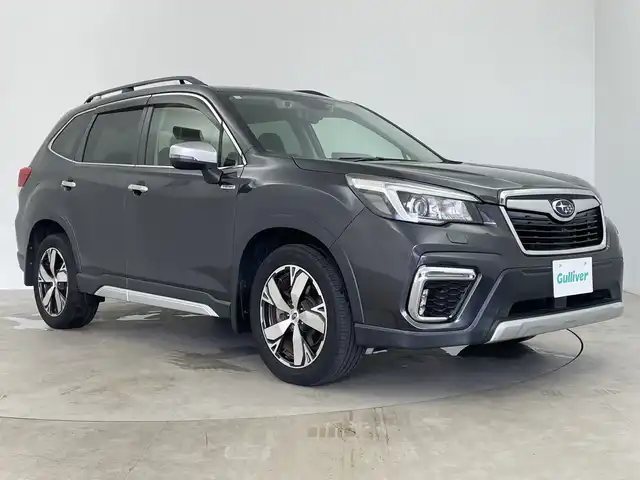 スバル フォレスター ハイブリッド アドバンス 鹿児島県 2018(平30)年 6.9万km ダークグレーメタリック メーカーナビゲーション/フルセグ BT CD DVD/DIATONESOUND/アイサイト/レーダークルーズコントロール/ブラインドスポットモニター/パドルシフト/ハンドルヒーター/デジタルインナーミラー/D/N席パワーシート/D/N席シートヒーター/D席メモリーシート/電子パーキング/AUTOHOLD/ルーフレール/ドライブレコーダー/純正フロアマット/純正18インチアルミホイール/LEDヘッドライト/フォグライト/ISOFIX/革巻きステアリング/ステアリングリモコン
