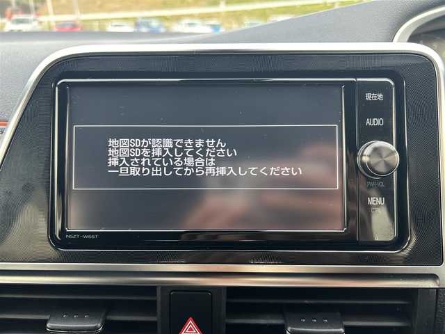トヨタ シエンタ G 岡山県 2017(平29)年 5.3万km ブラックマイカ 純正SDナビ/(CD/DVD/BT/フルセグTV)/バックカメラ/衝突被害軽減システム/車線逸脱警報/両側パワースライドドア/横滑り防止装置/ETC/アイドリングストップ/LEDヘッドライト/フォグランプ/オートライト/ウィンカーミラー/電動格納ミラー/シートリフター/プッシュスタート/スマートキー/フロアマット/ドアバイザー