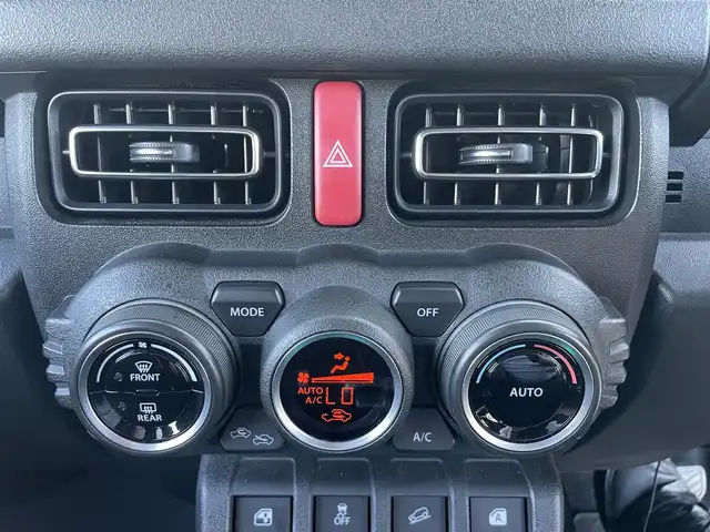 スズキ ジムニー XC 富山県 2021(令3)年 1.5万km ミディアムグレー ＡＴ／/４ＷＤ／/８インチナビ／/フルセグＴＶ／/ＤＶＤ再生／/Ｂｌｕｅｔｏｏｔｈ／/スマートキー／/前後ドライブレコーダー／/クルーズコントロール／/ステアリングスイッチ／/前席シートヒーター／/ビルトインＥＴＣ/LEDオートライト/フォグライト