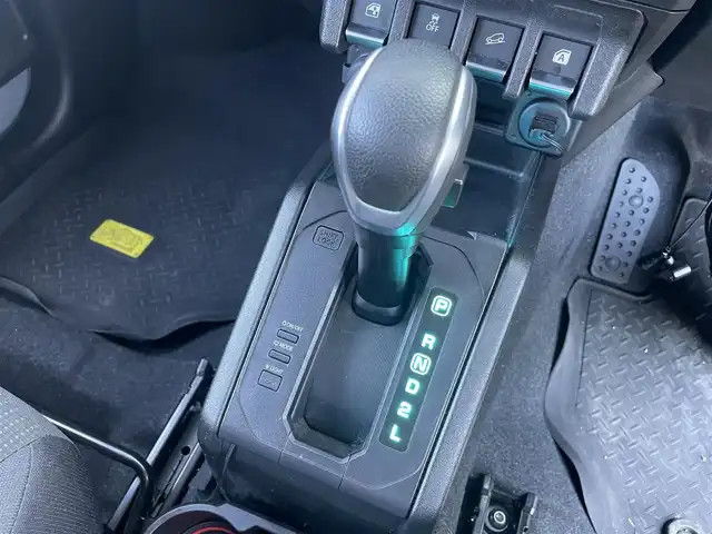 スズキ ジムニー XC 富山県 2021(令3)年 1.5万km ミディアムグレー ＡＴ／/４ＷＤ／/８インチナビ／/フルセグＴＶ／/ＤＶＤ再生／/Ｂｌｕｅｔｏｏｔｈ／/スマートキー／/前後ドライブレコーダー／/クルーズコントロール／/ステアリングスイッチ／/前席シートヒーター／/ビルトインＥＴＣ/LEDオートライト/フォグライト