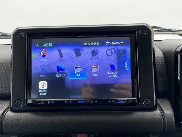 スズキ ジムニー XC 長野県 2021(令3)年 1.5万km ミディアムグレー 4WD/ワンオーナー/社外SDナビ（MDV-S708L）/スズキセーフティサポート/・デュアルセンサーブレーキサポート/・先行車発進お知らせ機能/・標識認識機能/・誤発進抑制機能/・後方誤発進抑制機能/W+サイドエアバッグ/社外前後ドライブレコーダー/プッシュスタート/スマートキー/クルーズコントロール/フルセグTV/D+N席シートヒーター/ビルトインETC/純正フロアマット/純正16インチアルミホイール/保証書/取扱説明書