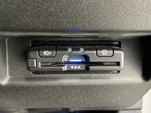 スズキ ジムニー XC 長野県 2021(令3)年 1.5万km ミディアムグレー 4WD/ワンオーナー/社外SDナビ（MDV-S708L）/スズキセーフティサポート/・デュアルセンサーブレーキサポート/・先行車発進お知らせ機能/・標識認識機能/・誤発進抑制機能/・後方誤発進抑制機能/W+サイドエアバッグ/社外前後ドライブレコーダー/プッシュスタート/スマートキー/クルーズコントロール/フルセグTV/D+N席シートヒーター/ビルトインETC/純正フロアマット/純正16インチアルミホイール/保証書/取扱説明書