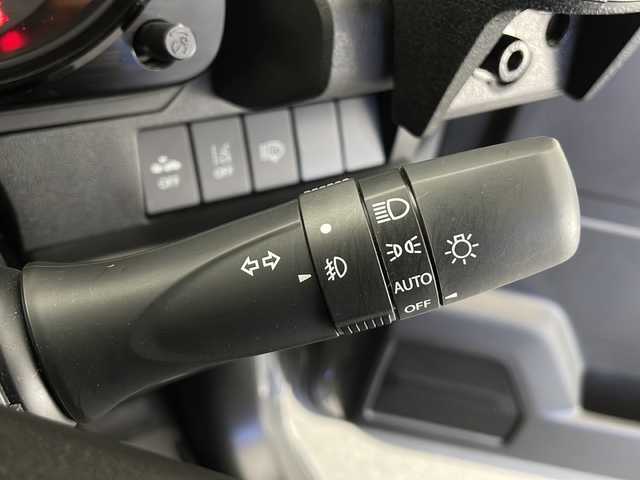 スズキ ジムニー XC 長野県 2021(令3)年 1.5万km ミディアムグレー 4WD/ワンオーナー/社外SDナビ（MDV-S708L）/スズキセーフティサポート/・デュアルセンサーブレーキサポート/・先行車発進お知らせ機能/・標識認識機能/・誤発進抑制機能/・後方誤発進抑制機能/W+サイドエアバッグ/社外前後ドライブレコーダー/プッシュスタート/スマートキー/クルーズコントロール/フルセグTV/D+N席シートヒーター/ビルトインETC/純正フロアマット/純正16インチアルミホイール/保証書/取扱説明書