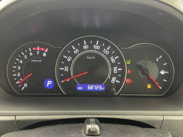 トヨタ ヴォクシー ZS 沖縄県 2018(平30)年 6.9万km ブラックM 純正１０インチナビ/（フルセグ　Ｂｌｕｅｔｏｏｔｈ　ＣＤ　ＤＶＤ）/純正フリップダウンモニター/バックカメラ/ＥＴＣ/両側パワースライドドア/トヨタセーフティセンス/ＬＥＤヘッドライト/オートライト/純正アルミホイール