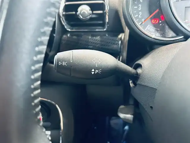 ＭＩＮＩ ＢＭＷ ミニ クラブマン クーパーD 大阪府 2020(令2)年 5.6万km ペッパー・ホワイト ペッパーＰ/インテリジェントセーフティ/純正ナビ/バックカメラ/クリアランスソナー/ＡＣＣ/純正17インチＡＷ/ＥＴＣ/ベージュシートカバー