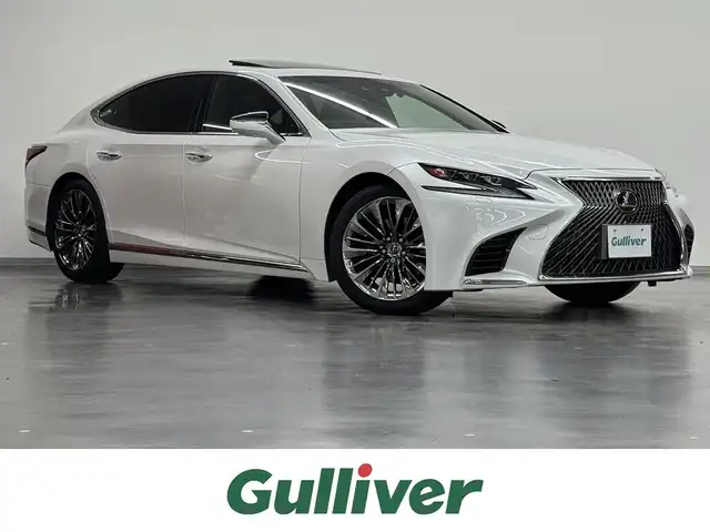 レクサス ＬＳ 500 Iパッケージ 三重県 2019(平31)年 2.8万km ソニッククォーツ プレミアムガソリン・ツインターボ/FR/MTモード付フロア10AT/12.3型ナビ/（AM/FM/CD/DVD/REC/SD/USB/Bluetooth/Miracast/AUX/TV）/パノラミックビューモニター/ドライブレコーダー 前後/ETC2.0/LEXUS Safety System＋A/・プリクラッシュセーフティ（歩行者注意喚起・アクティブ操舵回避支援）/・フロントクロストラフィックアラート/・Lexus CoDrive（レーダークルコン・レーントレーシングアシスト・レーンチェンジアシスト）/・ドライバー異常時停車支援システム/・上下2段式アダプティブハイビームシステム/・ロードサインアシスト/・先行車発進告知機能/・ITS Connect/・ブラインドスポットモニター/など/装備/・ムーンルーフ*/・本革シート/・シートヒーター＆ベンチレーション（D/N）/・メモリーパワーシート（D20way/N18way）/・パワートランクリッド/・デジタルインナーミラー/・左右独立温度調整オートエアコン/・電動リヤガラスサンシェード/・カラーHUD/・電子パーキングブレーキ＆ブレーキホールド/・20インチノイズリダクションAW（スパッタ）/・スマートキーx2＋カードキーx1/など/*…メーカーOP