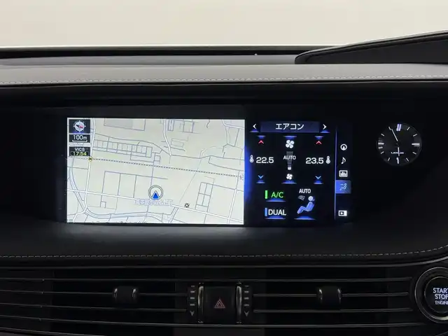 レクサス ＬＳ 500 Iパッケージ 三重県 2019(平31)年 2.8万km ソニッククォーツ プレミアムガソリン・ツインターボ/FR/MTモード付フロア10AT/12.3型ナビ/（AM/FM/CD/DVD/REC/SD/USB/Bluetooth/Miracast/AUX/TV）/パノラミックビューモニター/ドライブレコーダー 前後/ETC2.0/LEXUS Safety System＋A/・プリクラッシュセーフティ（歩行者注意喚起・アクティブ操舵回避支援）/・フロントクロストラフィックアラート/・Lexus CoDrive（レーダークルコン・レーントレーシングアシスト・レーンチェンジアシスト）/・ドライバー異常時停車支援システム/・上下2段式アダプティブハイビームシステム/・ロードサインアシスト/・先行車発進告知機能/・ITS Connect/・ブラインドスポットモニター/など/装備/・ムーンルーフ*/・本革シート/・シートヒーター＆ベンチレーション（D/N）/・メモリーパワーシート（D20way/N18way）/・パワートランクリッド/・デジタルインナーミラー/・左右独立温度調整オートエアコン/・電動リヤガラスサンシェード/・カラーHUD/・電子パーキングブレーキ＆ブレーキホールド/・20インチノイズリダクションAW（スパッタ）/・スマートキーx2＋カードキーx1/など/*…メーカーOP