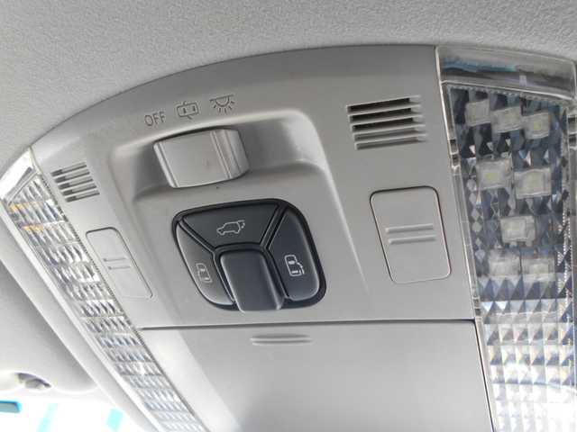 トヨタ ヴェルファイア 2．4Z ゴールデンアイズ 愛知県 2013(平25)年 9.4万km ホワイトパールクリスタルシャイン アルパイン９インチナビ/Bluetooth/DVD/フルセグテレビ/フリップダウンモニター/バックカメラ/ETC/両側パワースライドドア/パワーバックドア/HIDヘッドライト/スマートキー２個/プッシュスタート/シルクブレイズエアロバンパー/RAYS20インチアルミ/純正アルミ・スタッドレスタイヤ4本積込/保証書・取説・ナビ取説あり