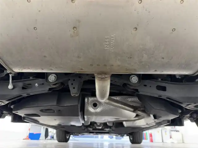 レクサス ＵＸ 250h バージョンC 滋賀県 2019(令1)年 1.9万km プラチナムシルバーメタリック レザーシート/純正メモリーナビ/・CD/Bluetooth/SD//アラウンドビューモニター/シートヒーター/メモリーパワーシート/革巻きステアリング/ステアリングヒーター/BSM/オートマチックハイビーム/クルーズコントロール/純正１７AW/ドライブレコーダー/ビルトインETC2.0/スマートキー/フォグライト/ウィンカーミラー