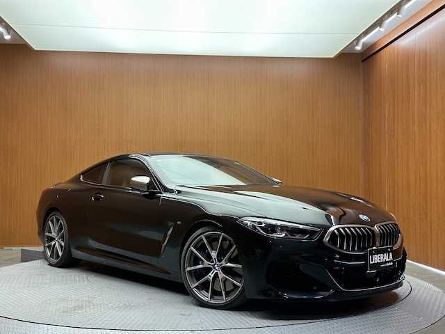 ＢＭＷ Ｍ８５０ｉ xDriveクーペ 埼玉県 2020(令2)年 1.5万km 黒 純正ナビ/(Bluetooth/USB/AM/FM)/地デジワンセグ/バックカメラ/ETC/アラウンドビューモニター/前後ドライブレコーダー/レーダー探知機/ヘッドアップディスプレイ/アダプティブクルーズコントロール/前席シートヒーター/前席シートメモリー/ステアリングリモコン/パドルシフト/アイドリングストップ/ドライブモードセレクト/オートブレーキホールド/電子パーキングシステム/パワーバックドア/プッシュスタート/ウィンカーミラー/純正20インチアルミホイール/4WD