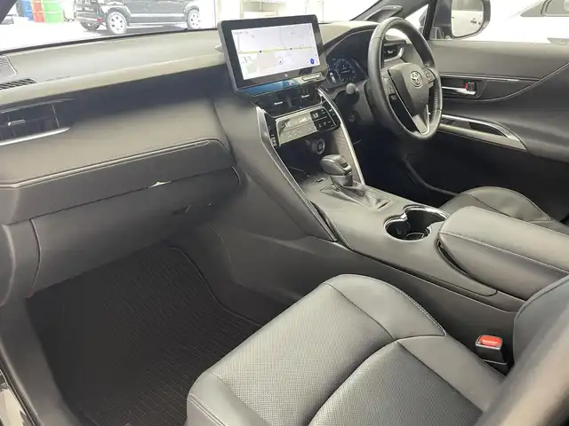 トヨタ ハリアー Z レザーパッケージ 滋賀県 2023(令5)年 1.4万km プレシャスブラックパール 純正１２．３インチナビ/Bluetooth.フルセグ/バックカメラ/モデリスタエアロ/ＪＢＬサウンド/デジタルインナーミラー/ワイヤレス充電/ＥＴＣ２．０/本革シート/前席シートベンチレーション/前席シートヒーター/メモリーシート/LEDヘッドライト/オートライト/オートハイビーム/クリアランスソナー
