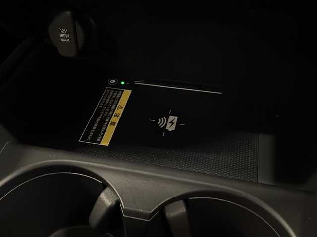 ホンダ ＺＲ－Ｖ ハイブリッド e:HEV Z 熊本県 2023(令5)年 2.6万km プラチナホワイトパール 純正ディスプレイオーディオ（ＢＴ/ラジオ/フルセグ）/全方位カメラ/前方ドライブレコーダー/ビルトインETC2.0/コーナーセンサー/パドルシフト/MTモード付AT/USB/ブレーキホールド/パワーシート/シートメモリー/シートヒーター/ステアリングヒーター/置くだけ充電/クルーズコントロール追従あり/ブラインドスポット/踏み間違え防止/BOSEサウンド