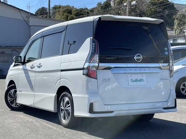 日産 セレナ e－パワー ハイウェイスター V 宮崎県 2019(令1)年 6.4万km ブリリアントホワイトパール 純正ナビ/・AM/FM/Bluetooth/フルセグTV/衝突軽減ブレーキ/両側パワースライドドア/全方位カメラ/プロパイロット/コーナーセンサー/オートライト/オートマチックハイビーム/3列シート/パーキングアシスト/追従型クルーズコントロール/パワーウィンドウ/ETC