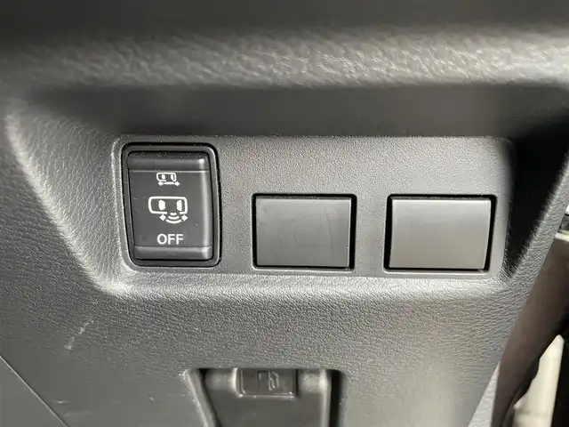 日産 ルークス ハイウェイスター X 大阪府 2020(令2)年 7.6万km アッシュブラウンM (株)IDOMが運営する【じしゃロン東大阪店】の自社ローン専用車両になりますこちらは現金またはオートローンご利用時の価格です。自社ローンご希望の方は別途その旨お申付け下さい/純正9インチSDナビ 【MM319D-L】/(フルセグTV/CD/DVD/BT/FM/AM/SD/USB)/快適パックA/　・プラズマクラスター付きリヤシーリングファン/　・パーソナルテーブル/　・カップホルダー(9個)/　・USBソケット(助手席シート裏)/　・ロールサンシェード/　・撥水加工シート/片側パワースライドドア/ハンズフリーオートスライド/アラウンドビューカメラ/衝突軽減システム/フロント・リアソナー/先行車発進お知らせ/速度・道路標識表示/アイドリングストップ/ドライブレコーダー/ETC/LEDヘッドライト/ハイビームアシスト/インテリジェントキー/取扱説明書 【ナビ・車両】
