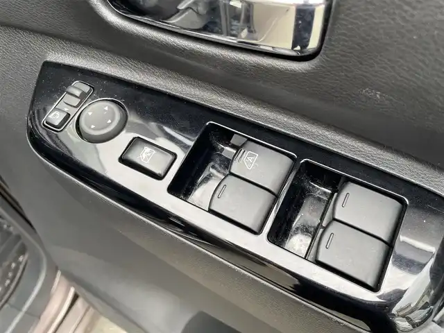 日産 ルークス ハイウェイスター X 大阪府 2020(令2)年 7.6万km アッシュブラウンM (株)IDOMが運営する【じしゃロン東大阪店】の自社ローン専用車両になりますこちらは現金またはオートローンご利用時の価格です。自社ローンご希望の方は別途その旨お申付け下さい/純正9インチSDナビ 【MM319D-L】/(フルセグTV/CD/DVD/BT/FM/AM/SD/USB)/快適パックA/　・プラズマクラスター付きリヤシーリングファン/　・パーソナルテーブル/　・カップホルダー(9個)/　・USBソケット(助手席シート裏)/　・ロールサンシェード/　・撥水加工シート/片側パワースライドドア/ハンズフリーオートスライド/アラウンドビューカメラ/衝突軽減システム/フロント・リアソナー/先行車発進お知らせ/速度・道路標識表示/アイドリングストップ/ドライブレコーダー/ETC/LEDヘッドライト/ハイビームアシスト/インテリジェントキー/取扱説明書 【ナビ・車両】
