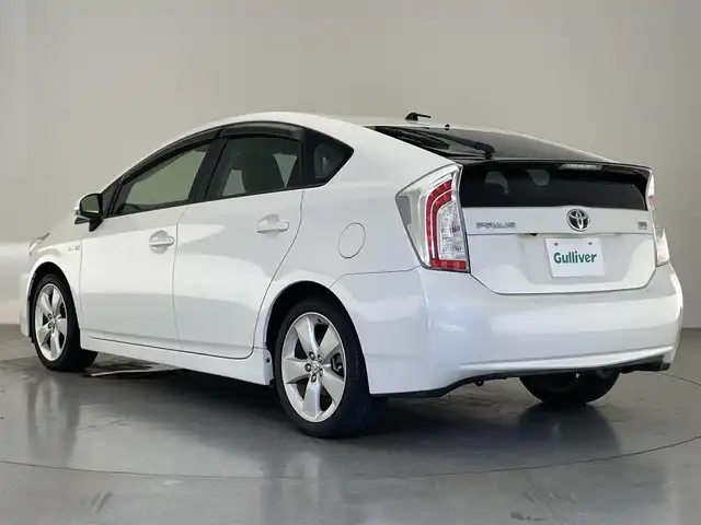 トヨタ プリウス G ツーリングセレクション 愛知県 2013(平25)年 7.3万km ホワイトパールクリスタルシャイン 純正ナビ　黒ハーフレザー　禁煙車　フルＴＶ　ＤＶＤ　Ｂｌｕｅｔｏｏｔｈ　クルコン　ＥＴＣ　バックカメラ　ヘッドライトウォッシャー　LEDライト　フォグランプ　運転席パワーシート　ドラレコ　純正マット　