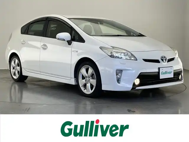 トヨタ プリウス G ツーリングセレクション 愛知県 2013(平25)年 7.3万km ホワイトパールクリスタルシャイン 純正ナビ　黒ハーフレザー　禁煙車　フルＴＶ　ＤＶＤ　Ｂｌｕｅｔｏｏｔｈ　クルコン　ＥＴＣ　バックカメラ　ヘッドライトウォッシャー　LEDライト　フォグランプ　運転席パワーシート　ドラレコ　純正マット　