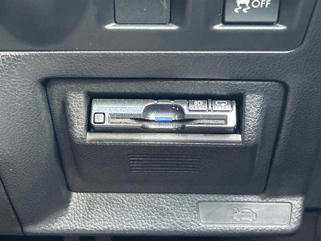 スバル ＷＲＸ Ｓ４ 2．0GT‐S アイサイト 道東・釧路十勝 2014(平26)年 7.1万km クリスタルホワイトP STIエアロパーツ（F・S・R）/EyeSight/・プリクラッシュブレーキ/・レーンキープコントロール/・アダプティブクルーズコントロール/・先行車発進お知らせ機能/純正7型ナビ/（CD・DVD・USB・ipad）/フルセグTV/バックカメラ/ハーフレザーシート/・前席パワーシート/革巻きステアリング/ステアリングスイッチ/パドルシフト/ビルドインETC/プッシュスタート/スマートキー×2/電動パーキングブレーキ/横滑り防止装置/前後フォグランプ/純正フロアマット/純正ドアバイザー/純正18インチAW夏タイヤ/電動格納ミラー/ウィンカーミラー