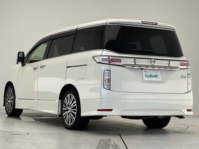 日産 エルグランド 250ハイウェイスターS 愛知県 2018(平30)年 7万km ブリリアントホワイトパール 純正ナビ/フリップダウンモニター/両側パワースライドドア/クルーズコントロール/バックカメラ/純正アルミホイール/LEDヘッドライト/リアオートエアコン/ドライブレコーダー/ETC/フルセグ/CD/Bluetooth/ステアリングスイッチ/スマートキー/プッシュスタート
