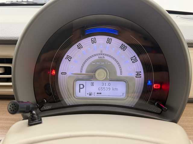 スズキ ラパン X 埼玉県 2017(平29)年 6.6万km フェニックスレッドパール 純正SDナビ/（CD/DVD/SD/Bluetooth/フルセグTV）/・CN-RZ73/バックカメラ/プリクラッシュセーフティー/横滑り防止装置/nanoe/D席シートヒーター/HIDヘッドライト/オートライト/ビルトインETC/純正14インチアルミホイール/純正フロアマット/ドアバイザー/前方ドライブレコーダー/アイドリングストップ/スマートキー