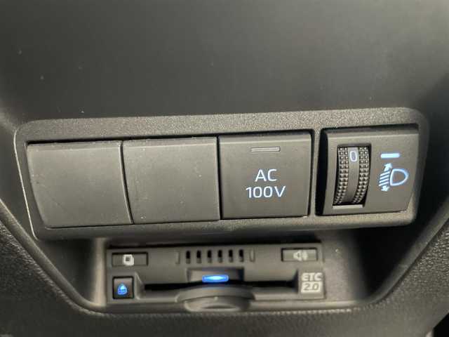 トヨタ アクア Z 埼玉県 2023(令5)年 1.9万km ブラックマイカ 純正10.5インチディスプレイオ＾ディオ/ AM FM BluetoothフルセグTV AppleCarplay/トヨタセーフティセンス/プリクラッシュセーフティ/レーントレーシングアシスト/レーダークルーズコントロール/オートマチックハイビーム/ロードサインアシスト/パノラミックビューモニター/AC100V/クリアランスソナー/純正15インチアルミホイール/オートライト/スマートキー