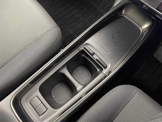 トヨタ アクア Z 埼玉県 2023(令5)年 1.9万km ブラックマイカ 純正10.5インチディスプレイオ＾ディオ/ AM FM BluetoothフルセグTV AppleCarplay/トヨタセーフティセンス/プリクラッシュセーフティ/レーントレーシングアシスト/レーダークルーズコントロール/オートマチックハイビーム/ロードサインアシスト/パノラミックビューモニター/AC100V/クリアランスソナー/純正15インチアルミホイール/オートライト/スマートキー